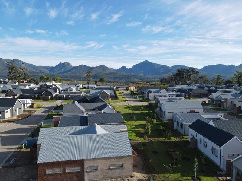 2 Bedroom Property for Sale in Kraaibosch Park Western Cape